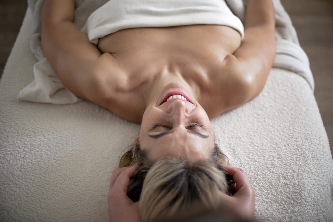 Head-massage-smaller