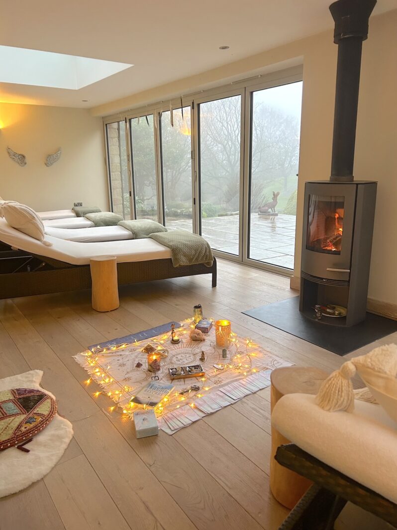 Acorn-Blossom-Room-small